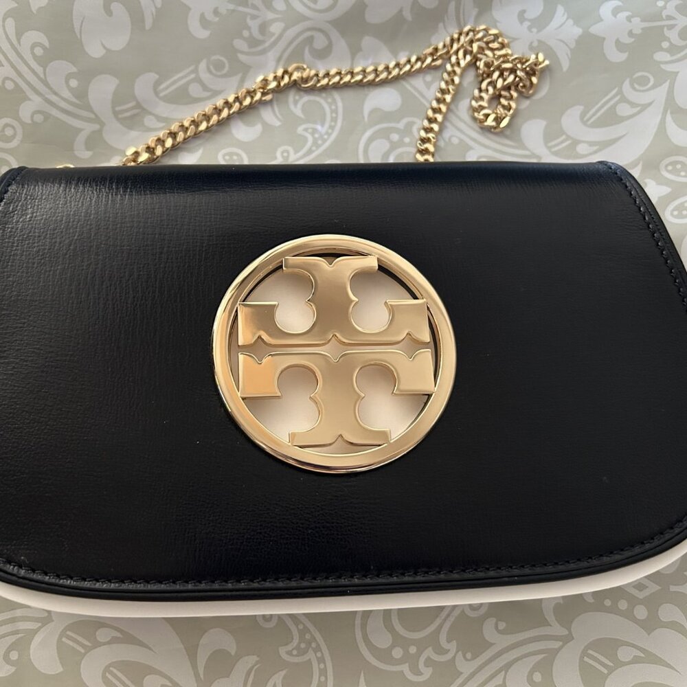 SOLD 💯Authentic Tory Burch Reva Clutch Convertible Leather Handbag Black New
